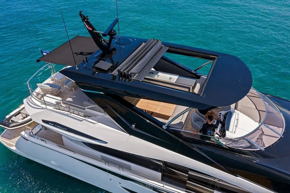 Dolce Far Niente, 2026 Sunseeker 88 Yacht, photo 23