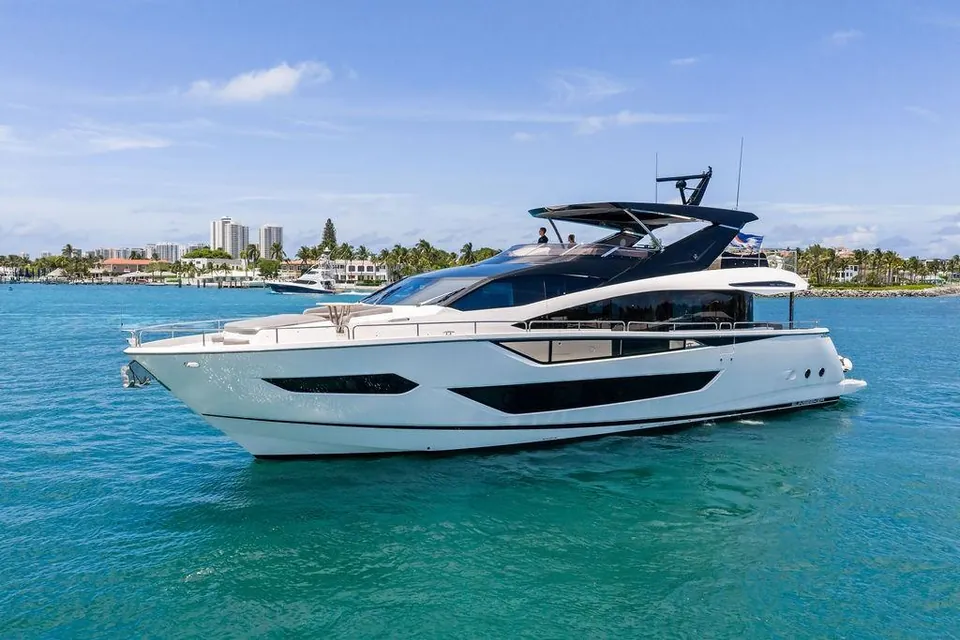 Dolce Far Niente, 2026 Sunseeker 88 Yacht, photo 1