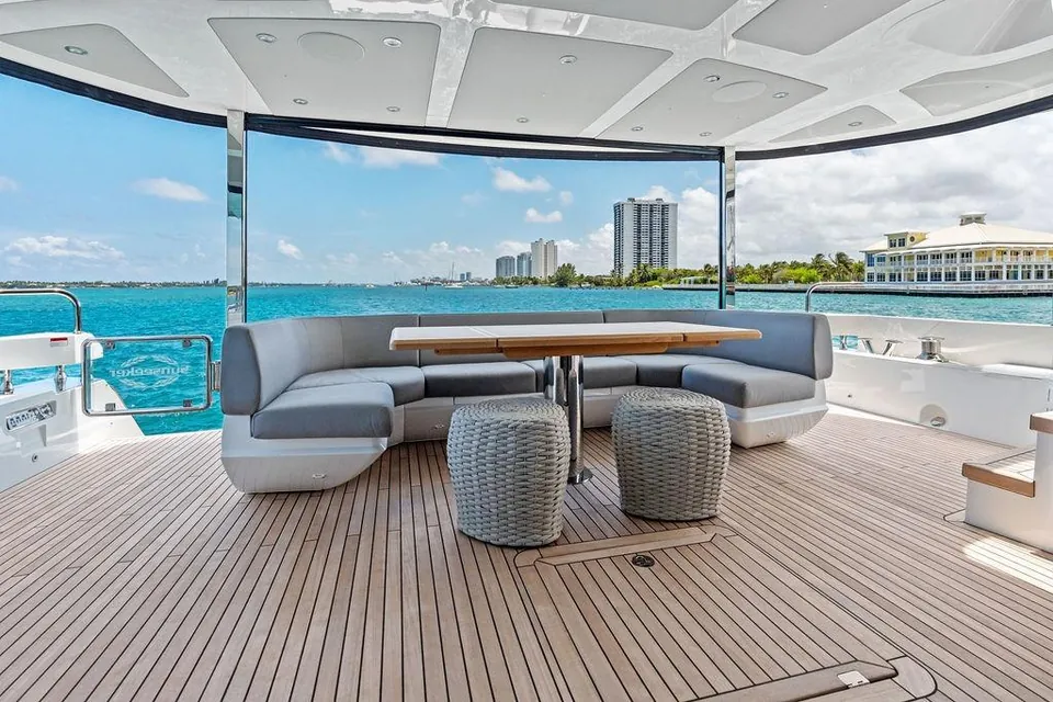 Dolce Far Niente, 2026 Sunseeker 88 Yacht, photo 29