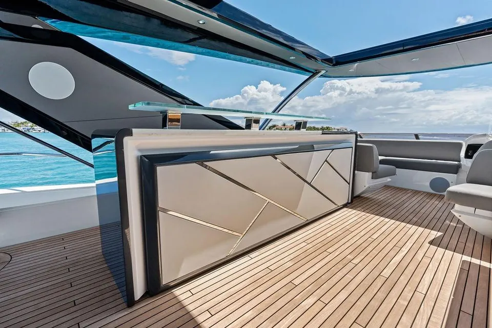 Dolce Far Niente, 2026 Sunseeker 88 Yacht, photo 37