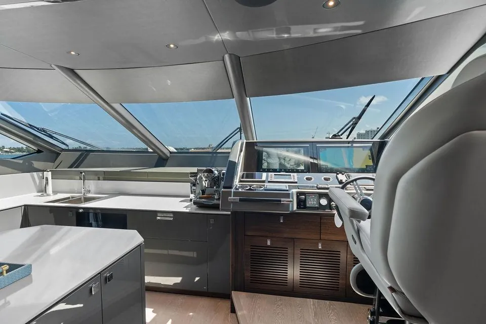 Dolce Far Niente, 2026 Sunseeker 88 Yacht, photo 60