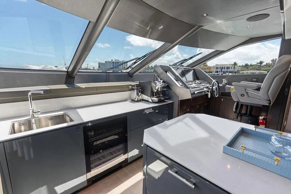 Dolce Far Niente, 2026 Sunseeker 88 Yacht, photo 62