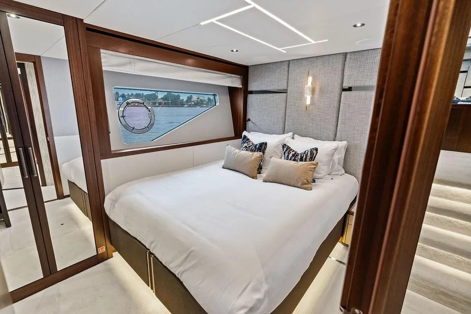Dolce Far Niente, 2026 Sunseeker 88 Yacht, photo 107