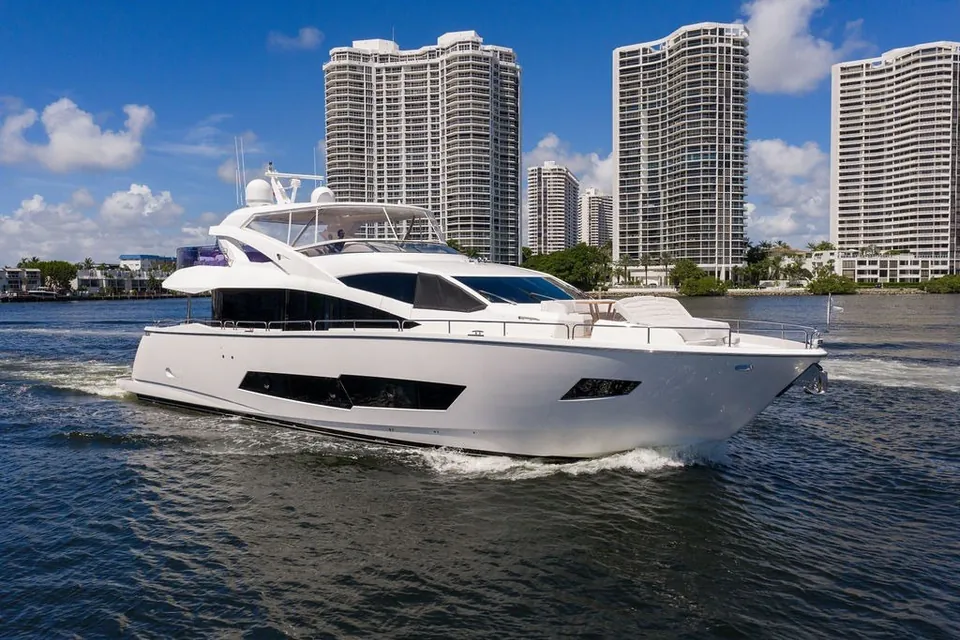 Sea Zar, 2019 Sunseeker 86 Yacht, photo 1