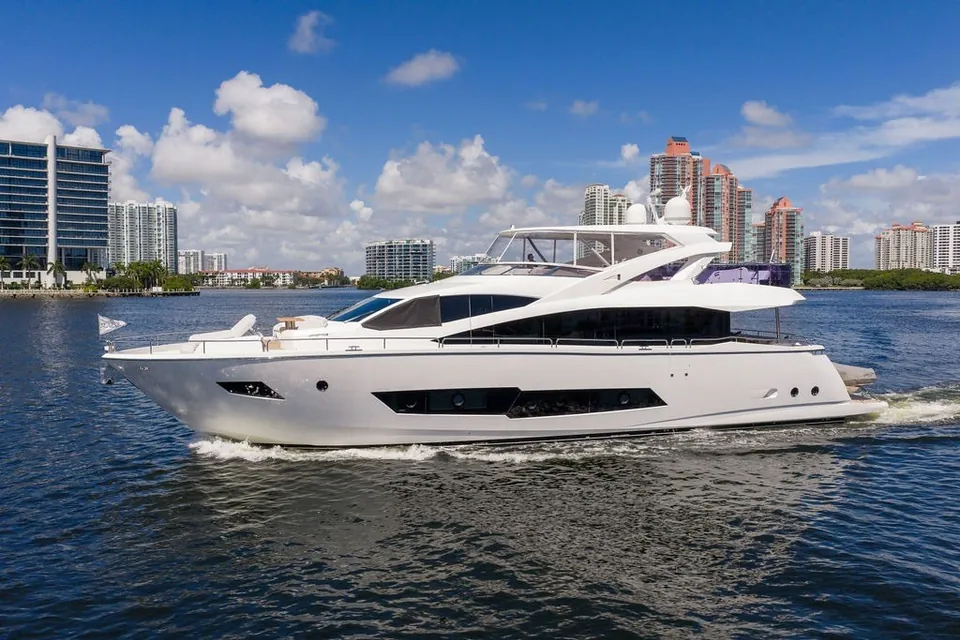 Sea Zar, 2019 Sunseeker 86 Yacht, photo 2