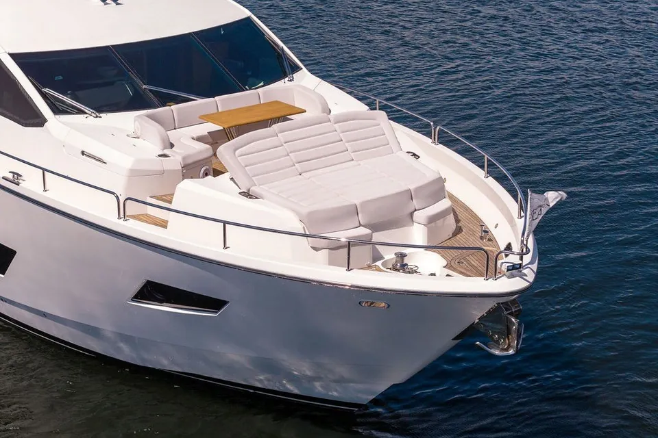 Sea Zar, 2019 Sunseeker 86 Yacht, photo 7