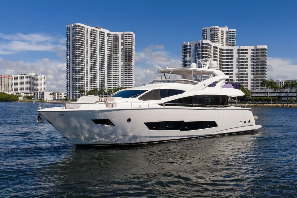 Sea Zar, 2019 Sunseeker 86 Yacht, photo 10