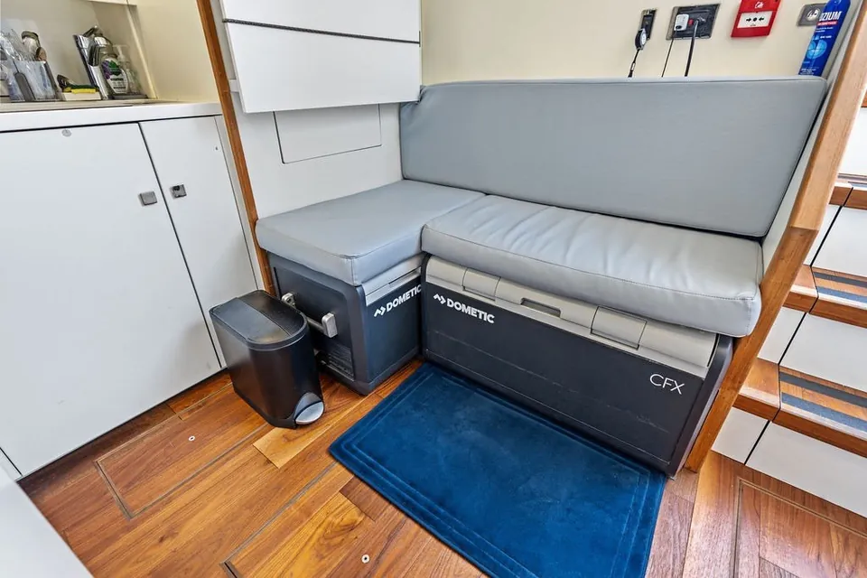 Sea Zar, 2019 Sunseeker 86 Yacht, photo 18