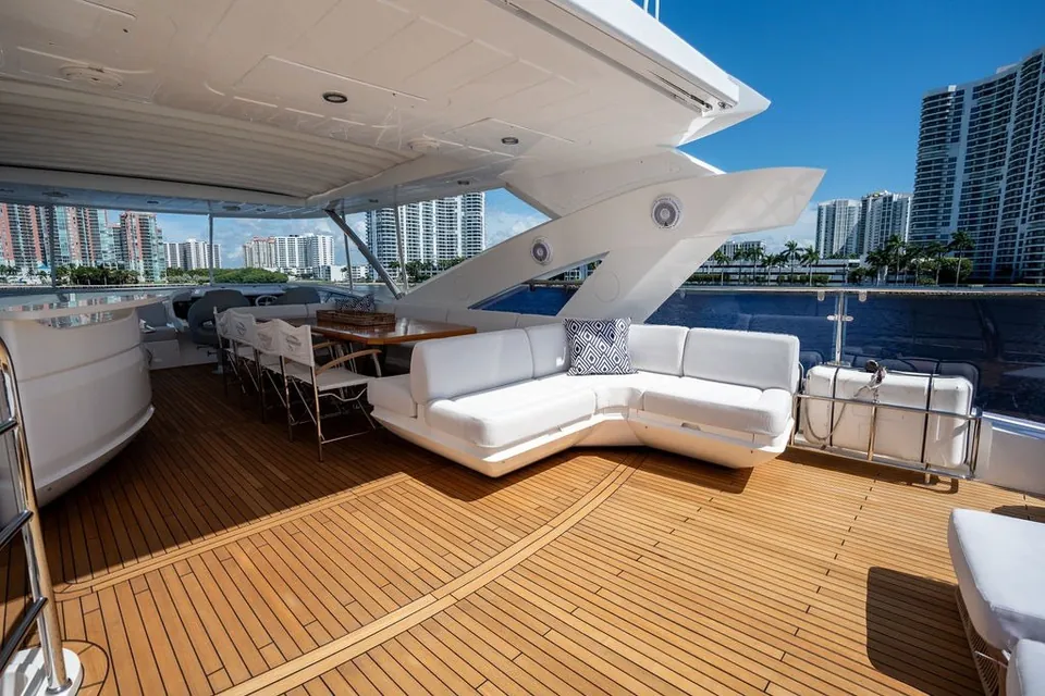 Sea Zar, 2019 Sunseeker 86 Yacht, photo 44