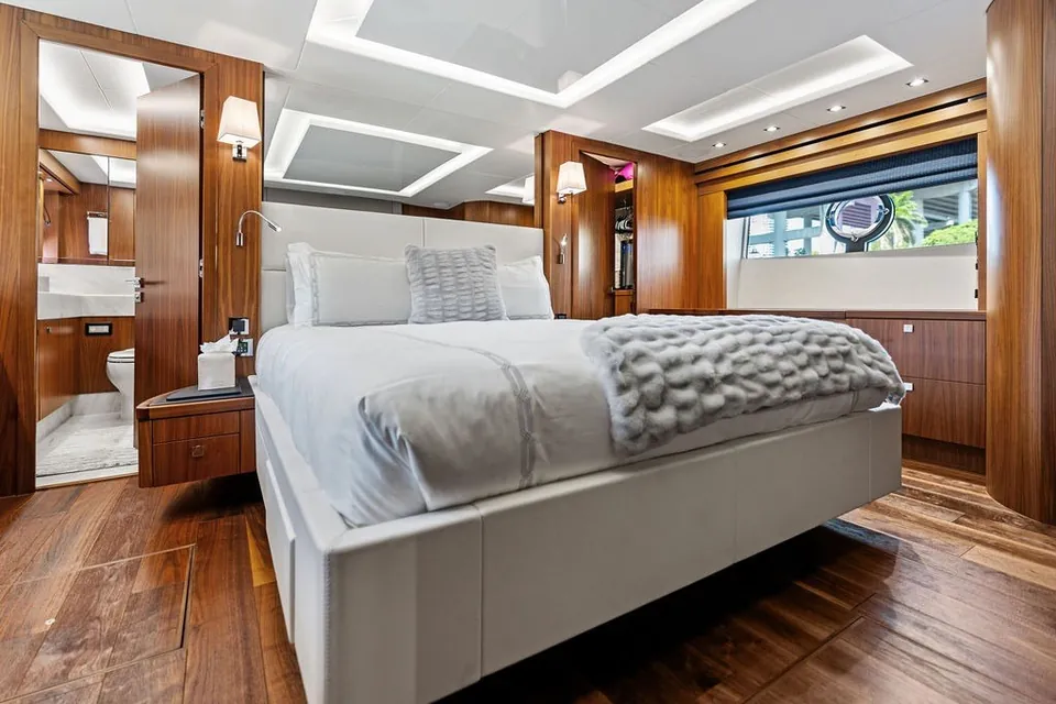 Sea Zar, 2019 Sunseeker 86 Yacht, photo 78