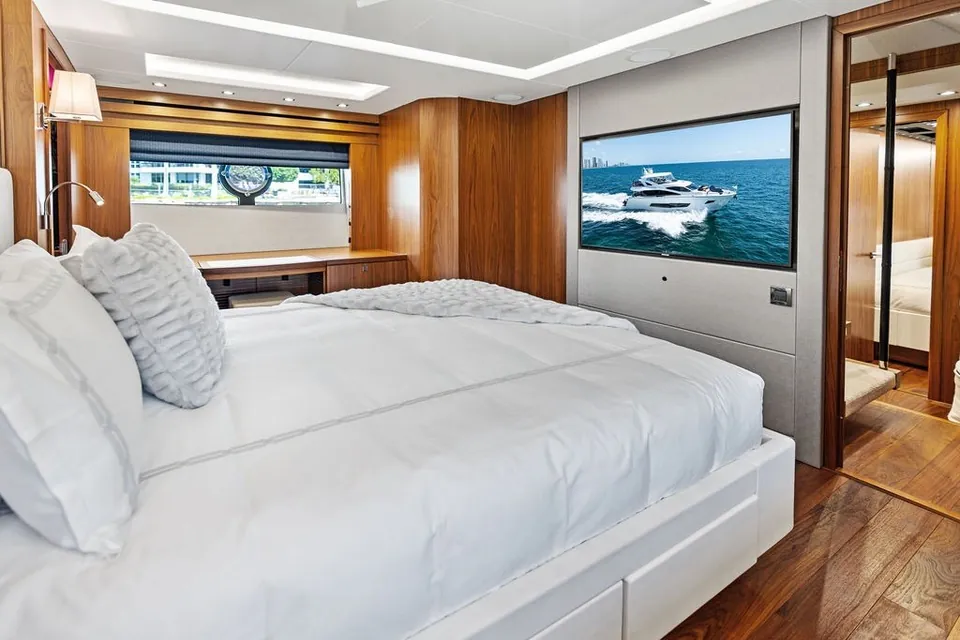 Sea Zar, 2019 Sunseeker 86 Yacht, photo 79