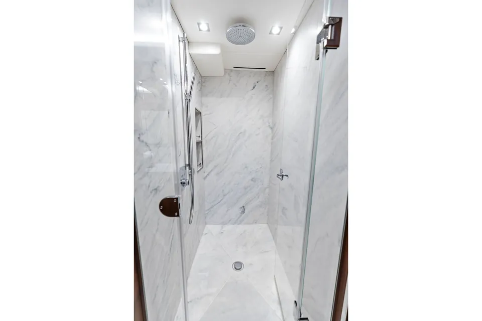 Sea Zar, 2019 Sunseeker 86 Yacht, photo 85