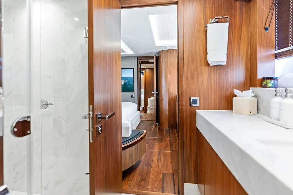 Sea Zar, 2019 Sunseeker 86 Yacht, photo 86