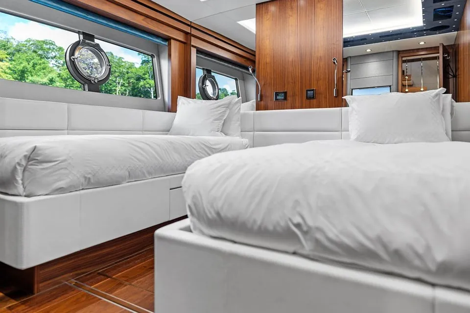 Sea Zar, 2019 Sunseeker 86 Yacht, photo 95