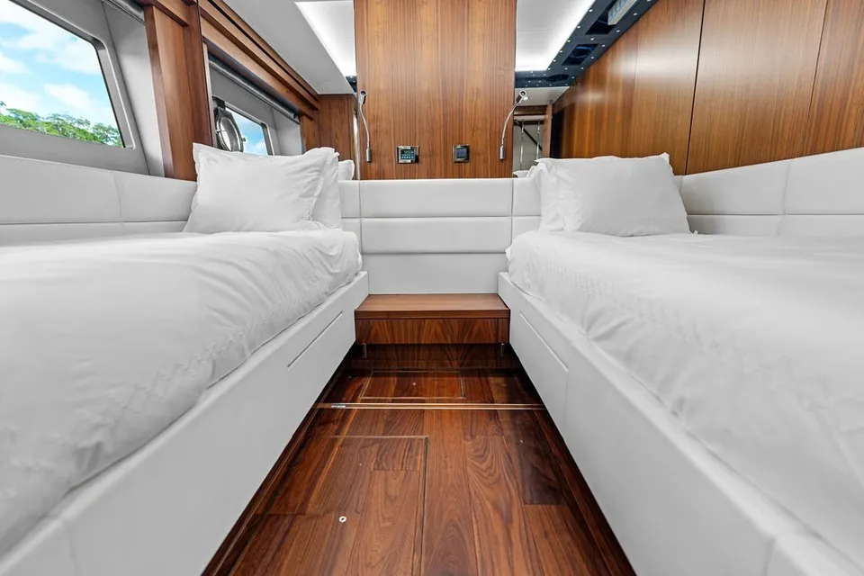 Sea Zar, 2019 Sunseeker 86 Yacht, photo 96