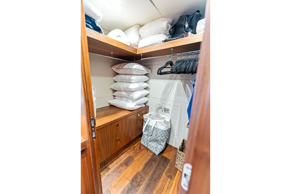 Sea Zar, 2019 Sunseeker 86 Yacht, photo 103