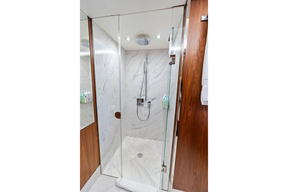 Sea Zar, 2019 Sunseeker 86 Yacht, photo 109