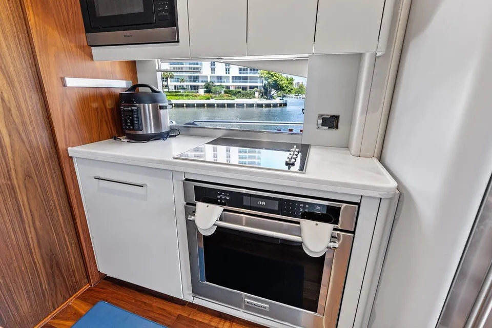 Sea Zar, 2019 Sunseeker 86 Yacht, photo 137