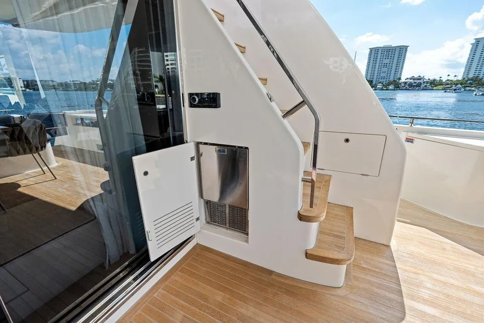 Alter Ego, 2018 Ferretti 850, photo 26