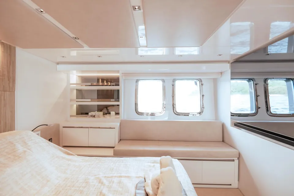 TNT Leisure, 2019 Sanlorenzo SL86, photo 14