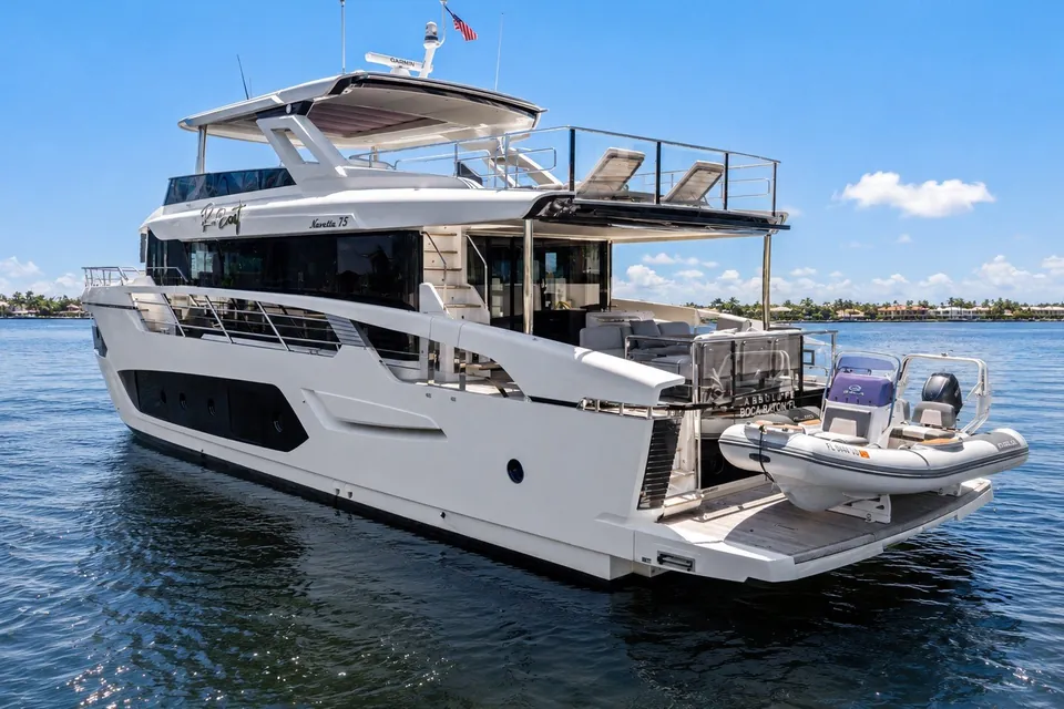 R Boat, 2023 Absolute Yachts Navetta 75, photo 5