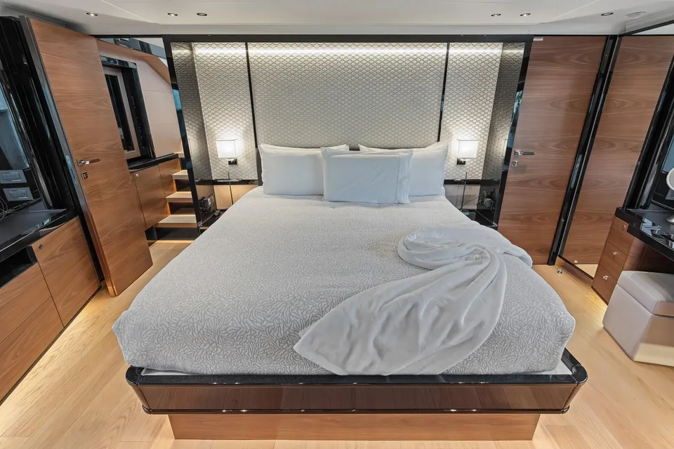 R Boat, 2023 Absolute Yachts Navetta 75, photo 28