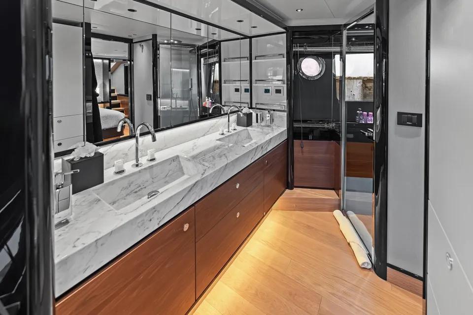 R Boat, 2023 Absolute Yachts Navetta 75, photo 30