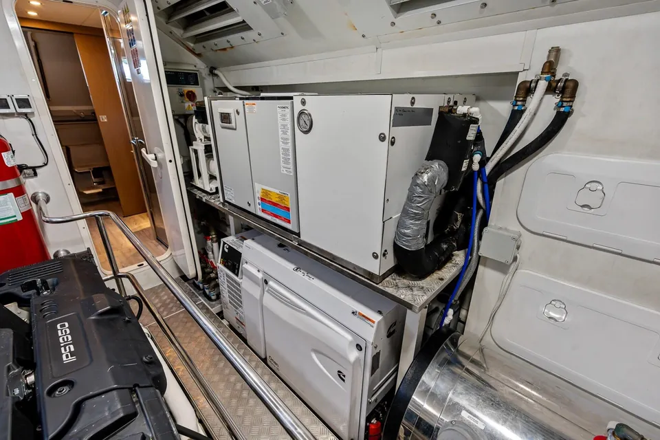 R Boat, 2023 Absolute Yachts Navetta 75, photo 86