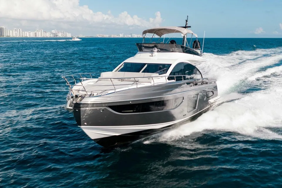 A Checkered Past, 2024 Azimut S7, photo 1