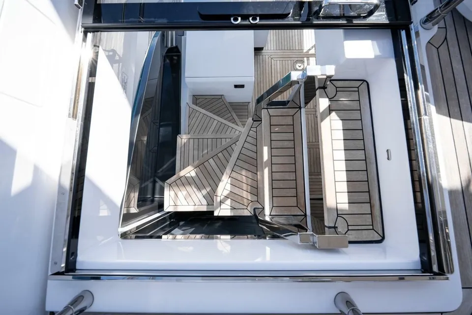 A Checkered Past, 2024 Azimut S7, photo 38