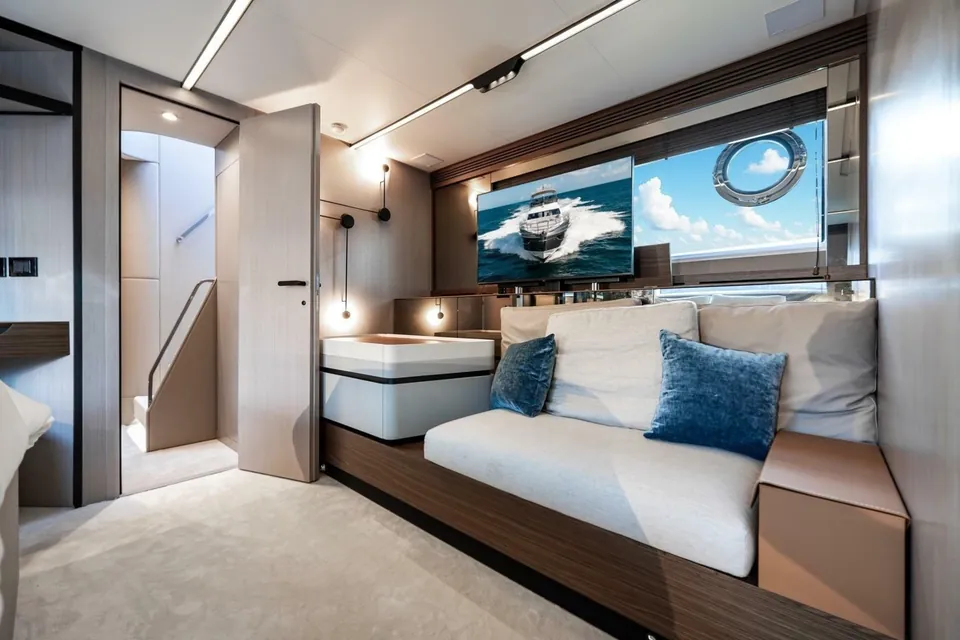 A Checkered Past, 2024 Azimut S7, photo 43
