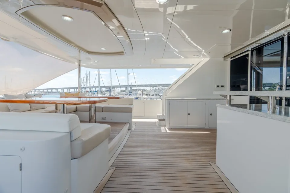 Zephyr, 2019 Ocean Alexander 100 Motoryacht, photo 3