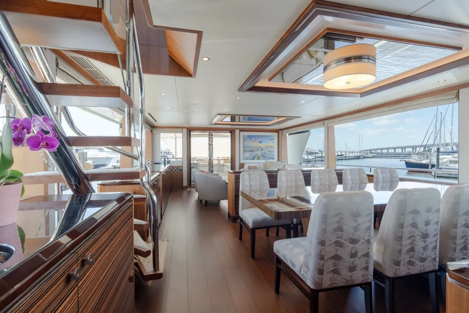 Zephyr, 2019 Ocean Alexander 100 Motoryacht, photo 7