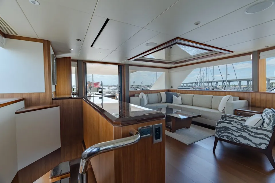 Zephyr, 2019 Ocean Alexander 100 Motoryacht, photo 10