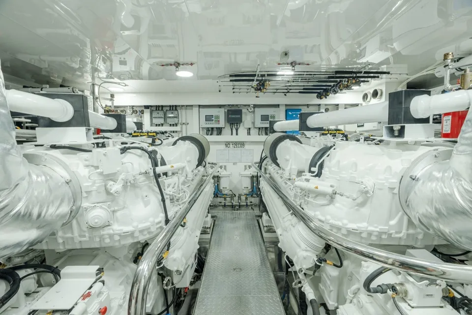 Zephyr, 2019 Ocean Alexander 100 Motoryacht, photo 23