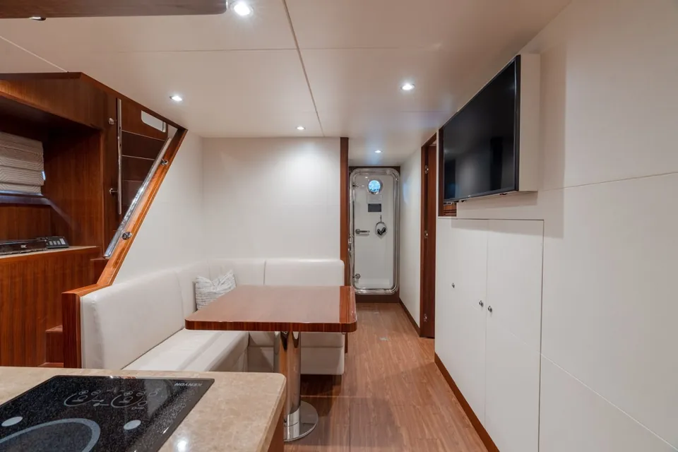 Zephyr, 2019 Ocean Alexander 100 Motoryacht, photo 32