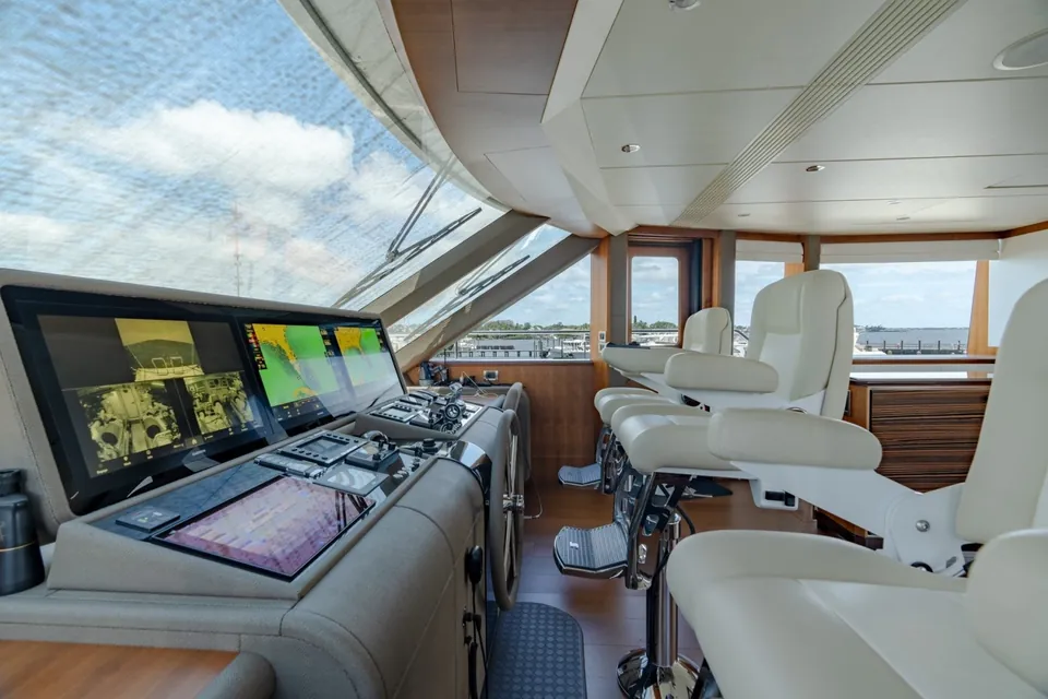 Zephyr, 2019 Ocean Alexander 100 Motoryacht, photo 33