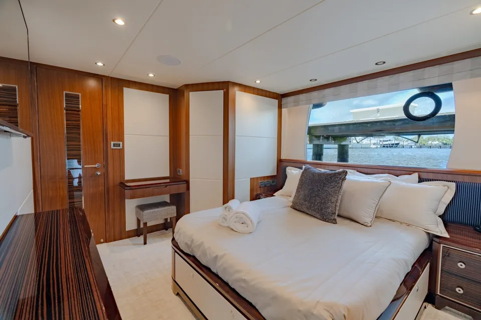 Zephyr, 2019 Ocean Alexander 100 Motoryacht, photo 35