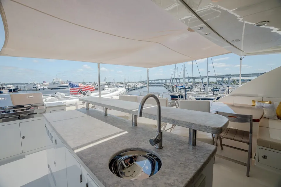 Zephyr, 2019 Ocean Alexander 100 Motoryacht, photo 36