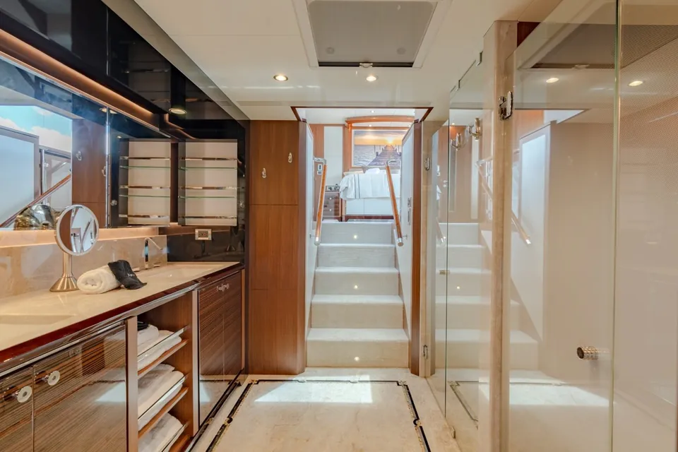 Zephyr, 2019 Ocean Alexander 100 Motoryacht, photo 64