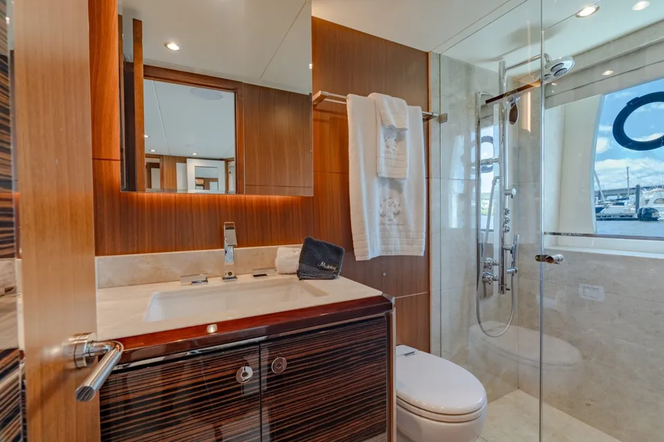 Zephyr, 2019 Ocean Alexander 100 Motoryacht, photo 73
