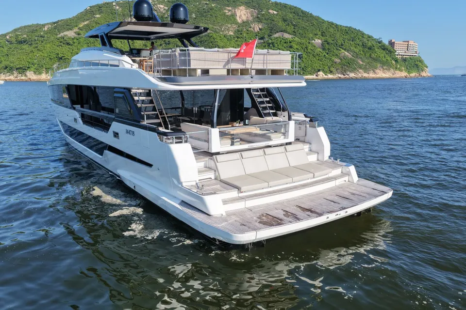 2022 Ferretti 1000, photo 8