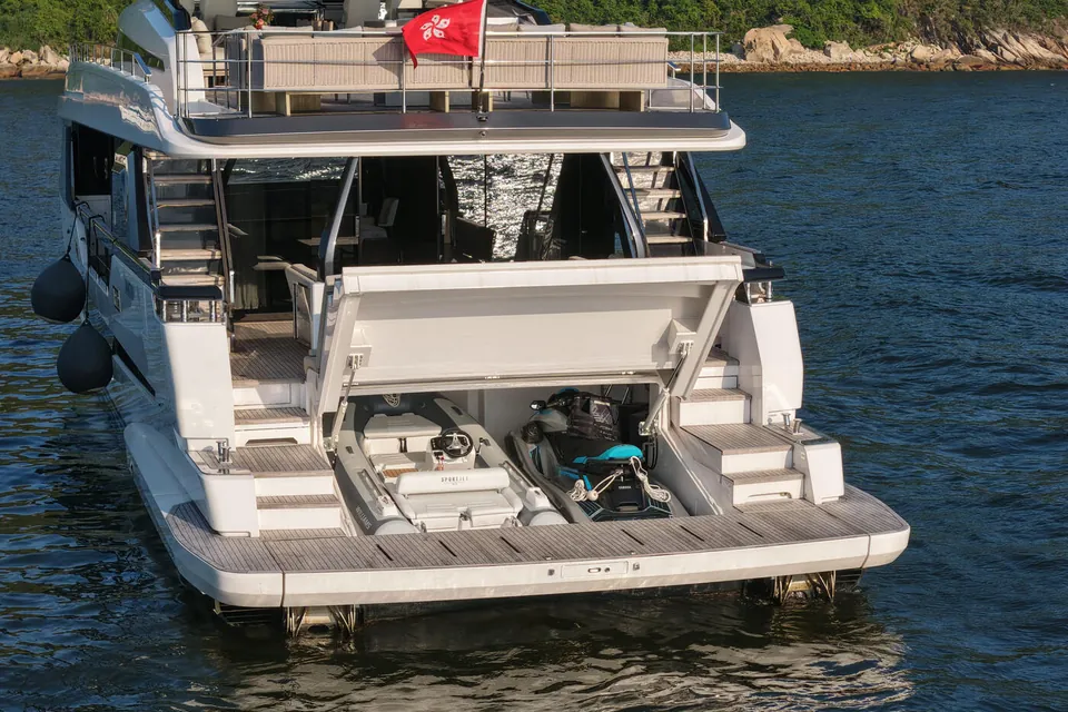 2022 Ferretti 1000, photo 11