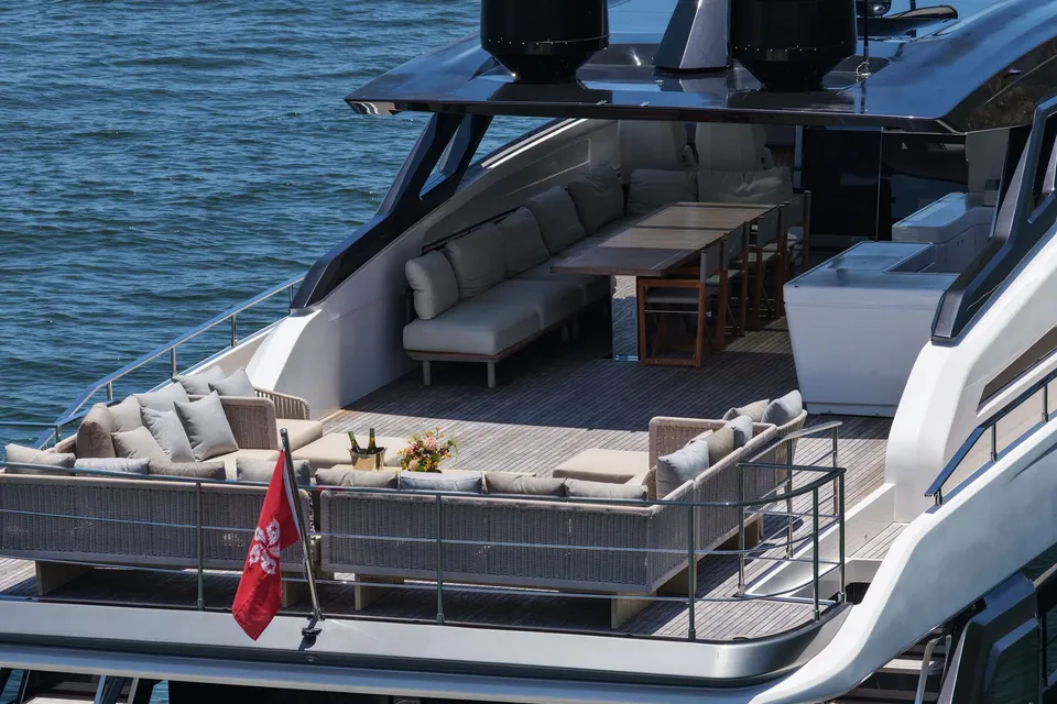 2022 Ferretti 1000, photo 18
