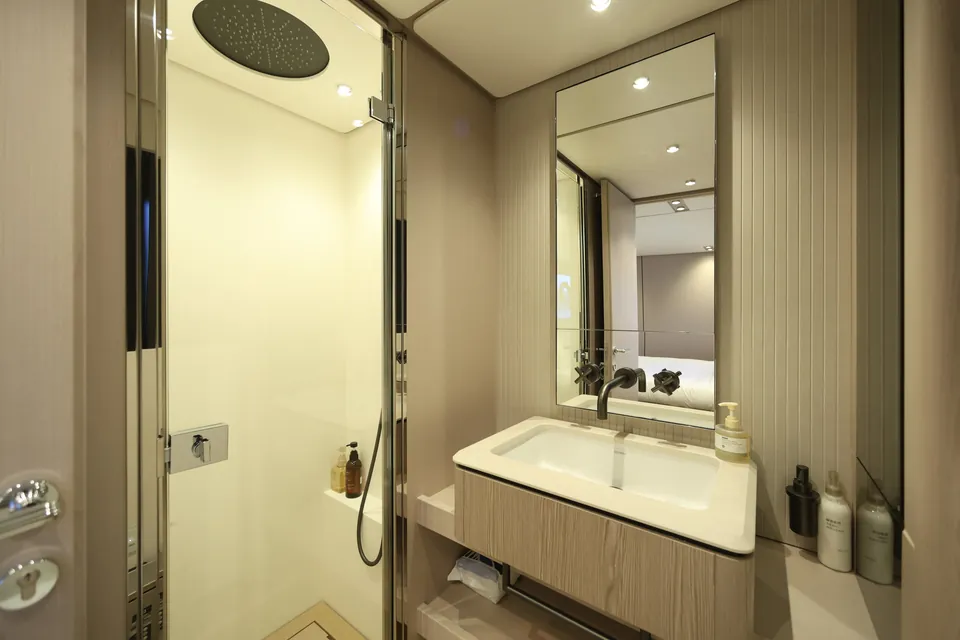 2022 Ferretti 1000, photo 46