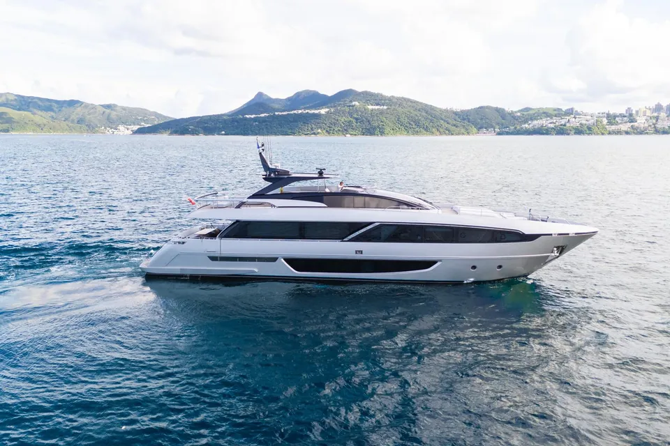 2018 Riva 100 Corsaro, photo 1