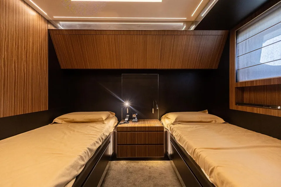 2018 Riva 100 Corsaro, photo 7