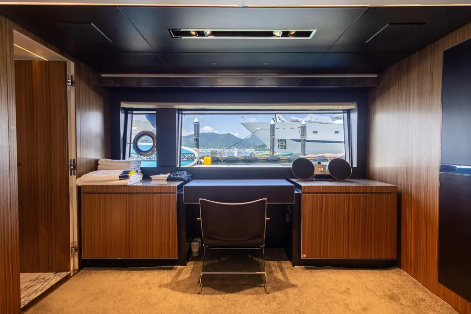 2018 Riva 100 Corsaro, photo 12
