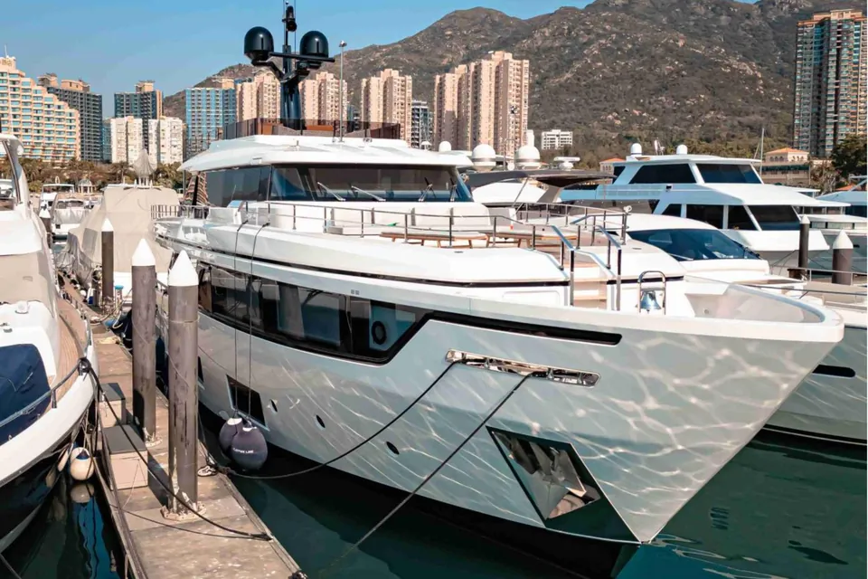 2024 Custom Line Navetta 30, photo 3
