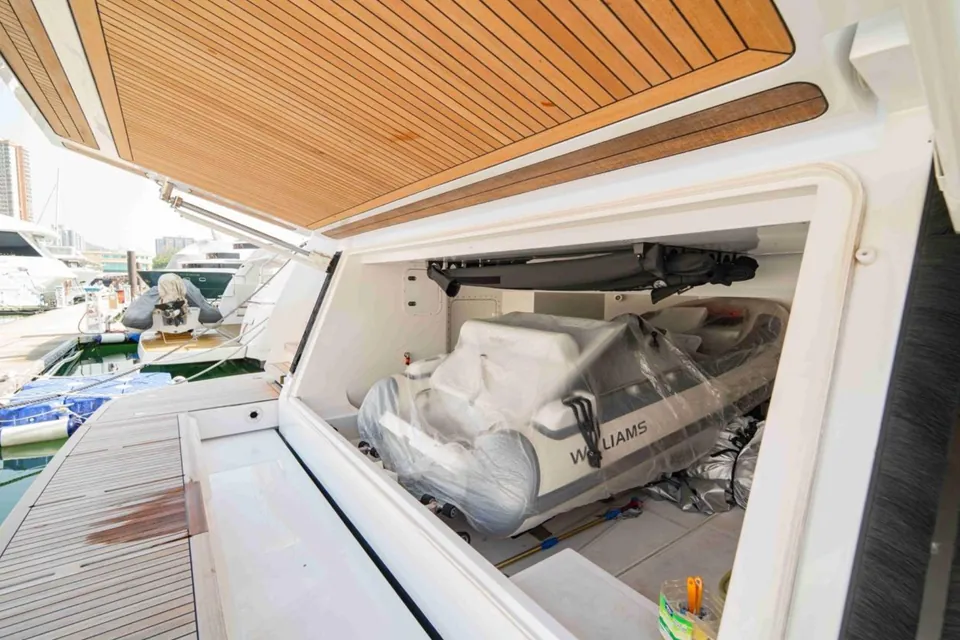 2024 Custom Line Navetta 30, photo 14